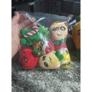Vintage Plush Del Monte Vegetable & Fruit Yumkins Christmas Ornaments 1991 NOS